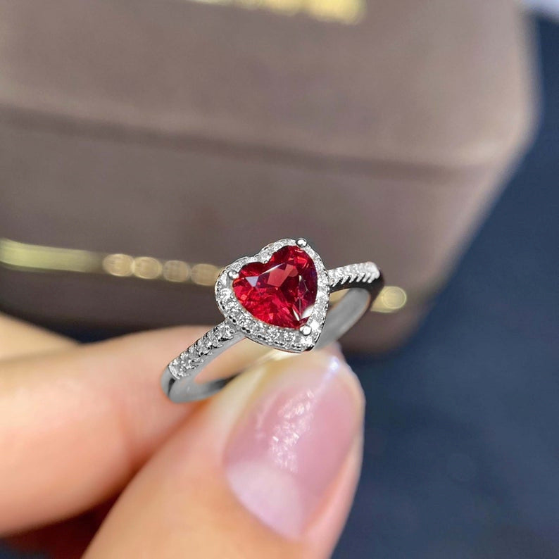 Simple Heart Shape With Diamond Ring