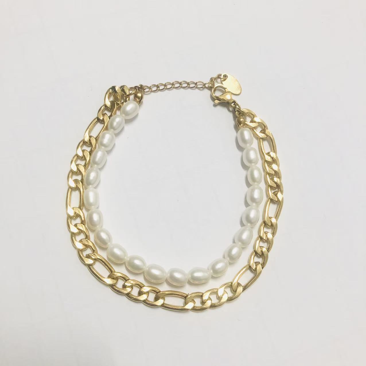 2-Piece Set Of Stylish And Elegant Pearl Stretch Bracelets