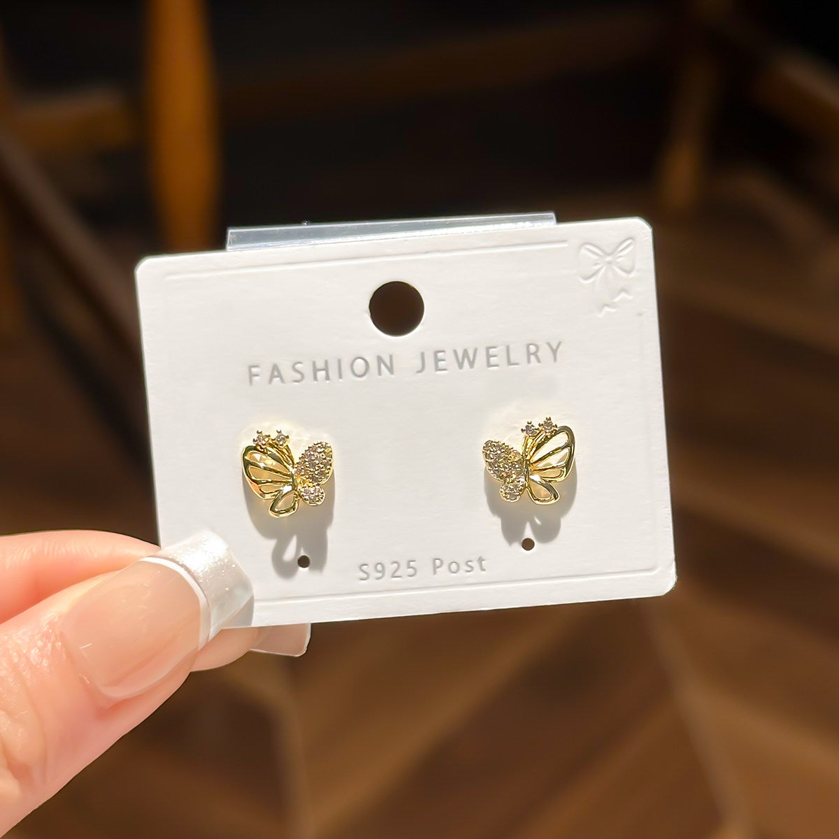 Light-luxury Zircon Hollow Butterfly Stud Earrings