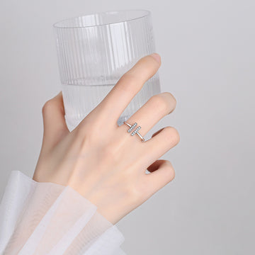 Diamond-encrusted Ring For Women A Stylish High-end Cool-girl Open-ring Accessory