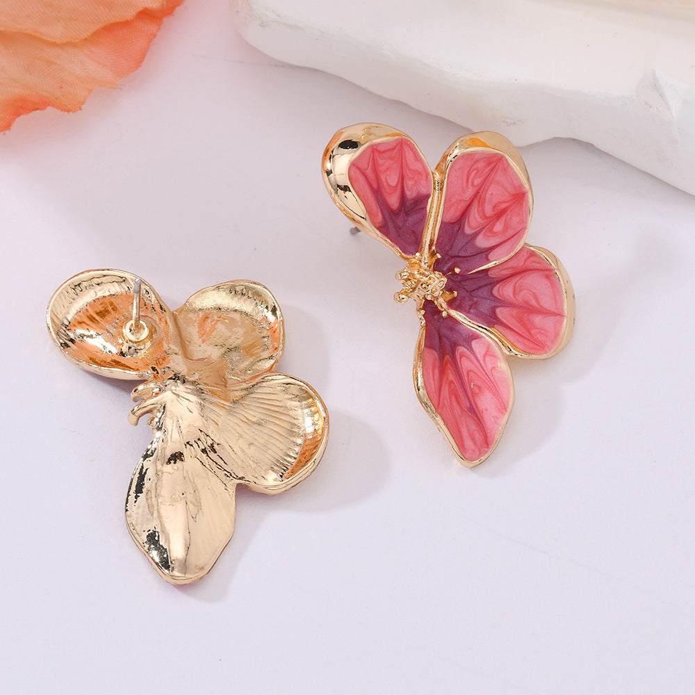 A Pair Of Butterfly-shaped Earrings, A Perfect Everyday Accessory Gift For Women, An Exquisite Piece Of Jewelry